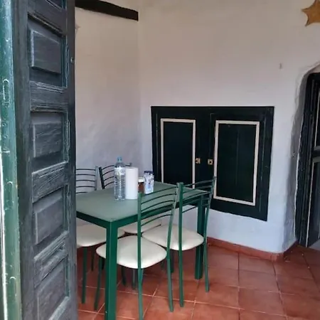 Casa Cueva Primera Linea Playa Tatil Evi